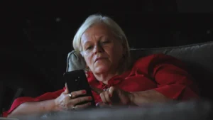 “How Bed Exercises Challenge Traditional Arm Toning for Older Adults”